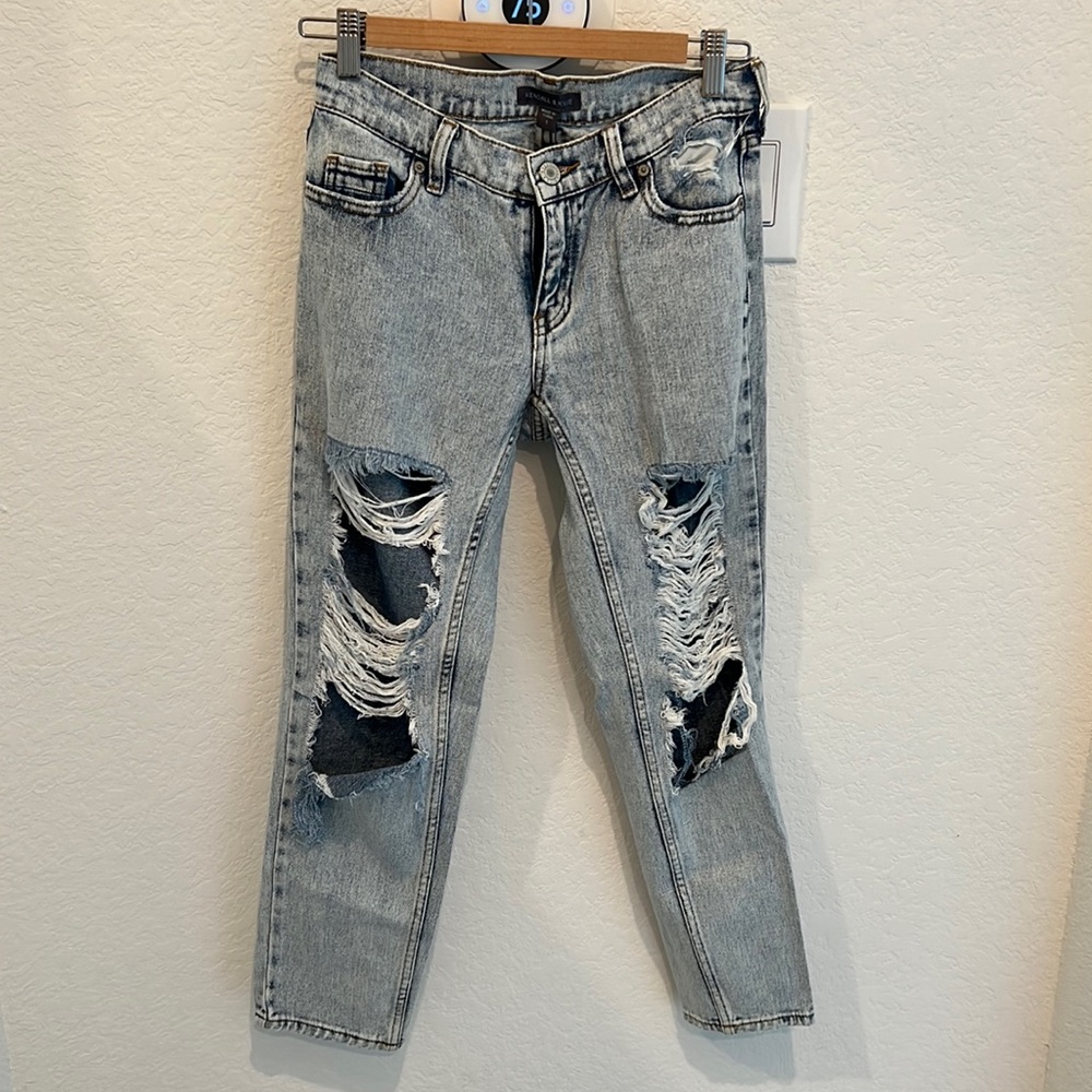 Ripped straight jeans